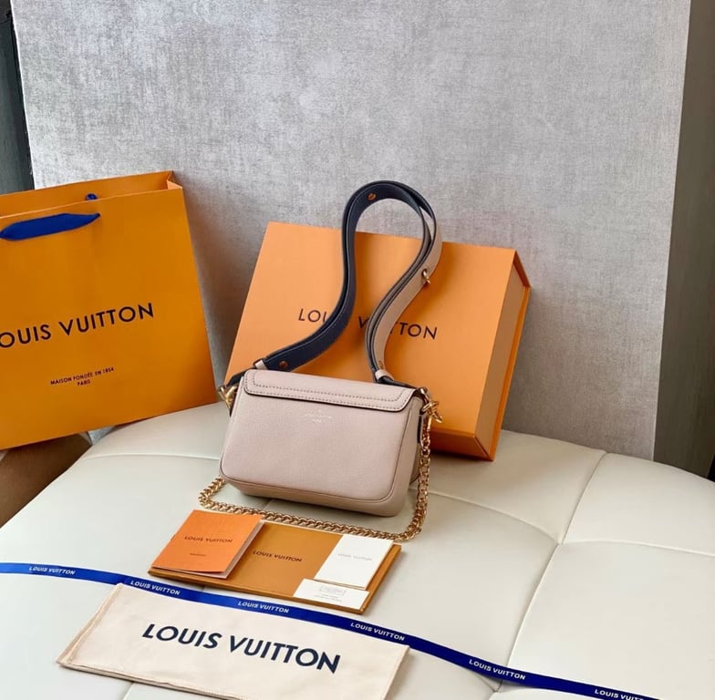 LUV LOCKME TENDER 19CM GREIGE BAG
