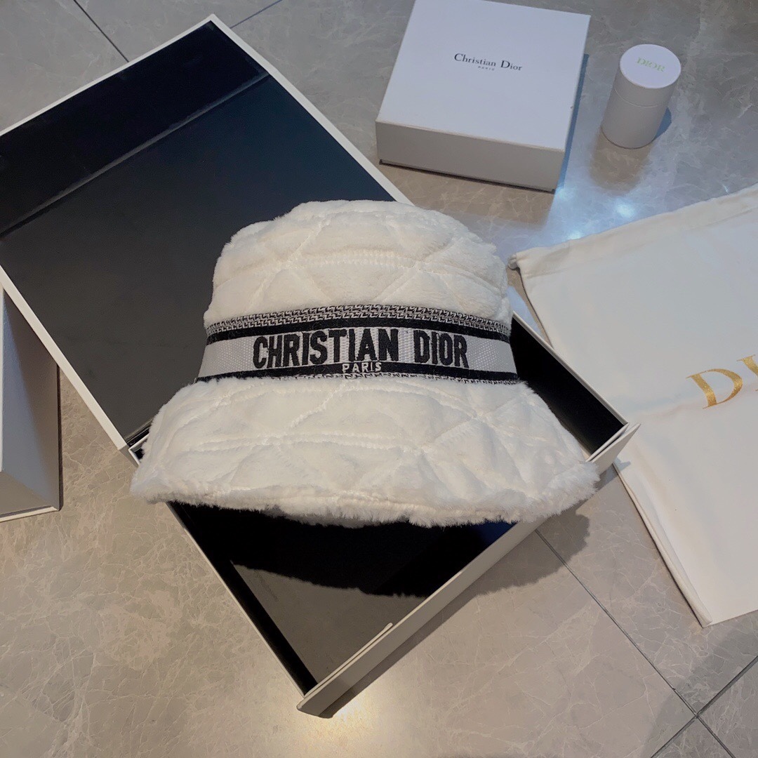 DOR D-BOBBY CANNAGE SMALL BRIM BUCKET HAT WHITE