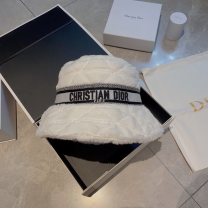 DOR D-BOBBY CANNAGE SMALL BRIM BUCKET HAT WHITE