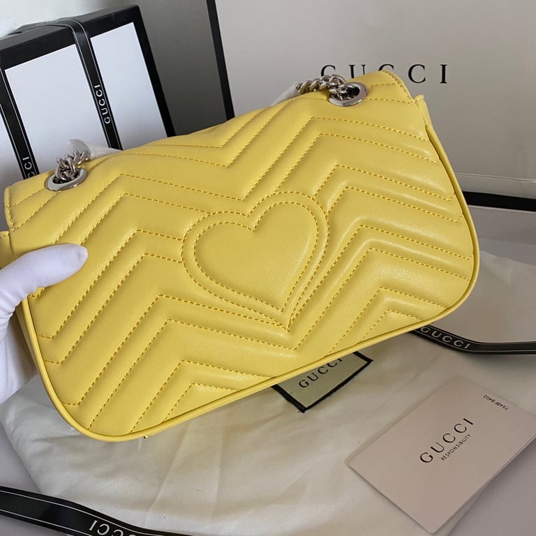 GG MARMONT MATELASSE SHOULDER BAG LIGHT YELLOW 26CM