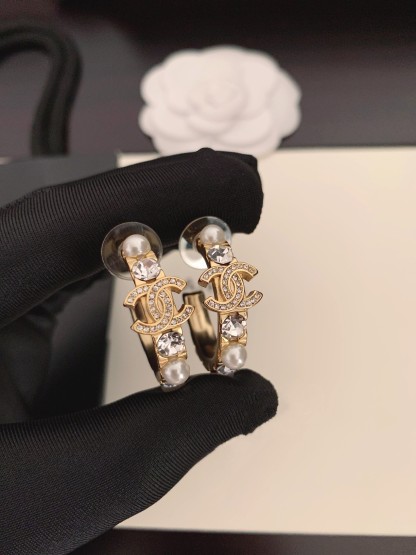 CC HOOP EARRINGS