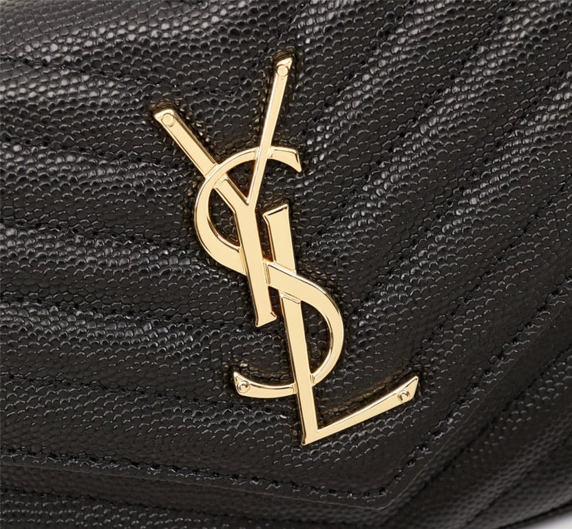 SAINT LAURENT CASSANDRE MATELASSE CHAIN WALLET IN GRAIN DE POUDRE EMBOSSED BLACK GOLD 22CM