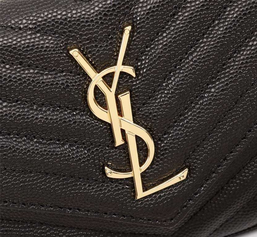 SAINT LAURENT CASSANDRE MATELASSE CHAIN WALLET IN GRAIN DE POUDRE EMBOSSED BLACK GOLD 22CM