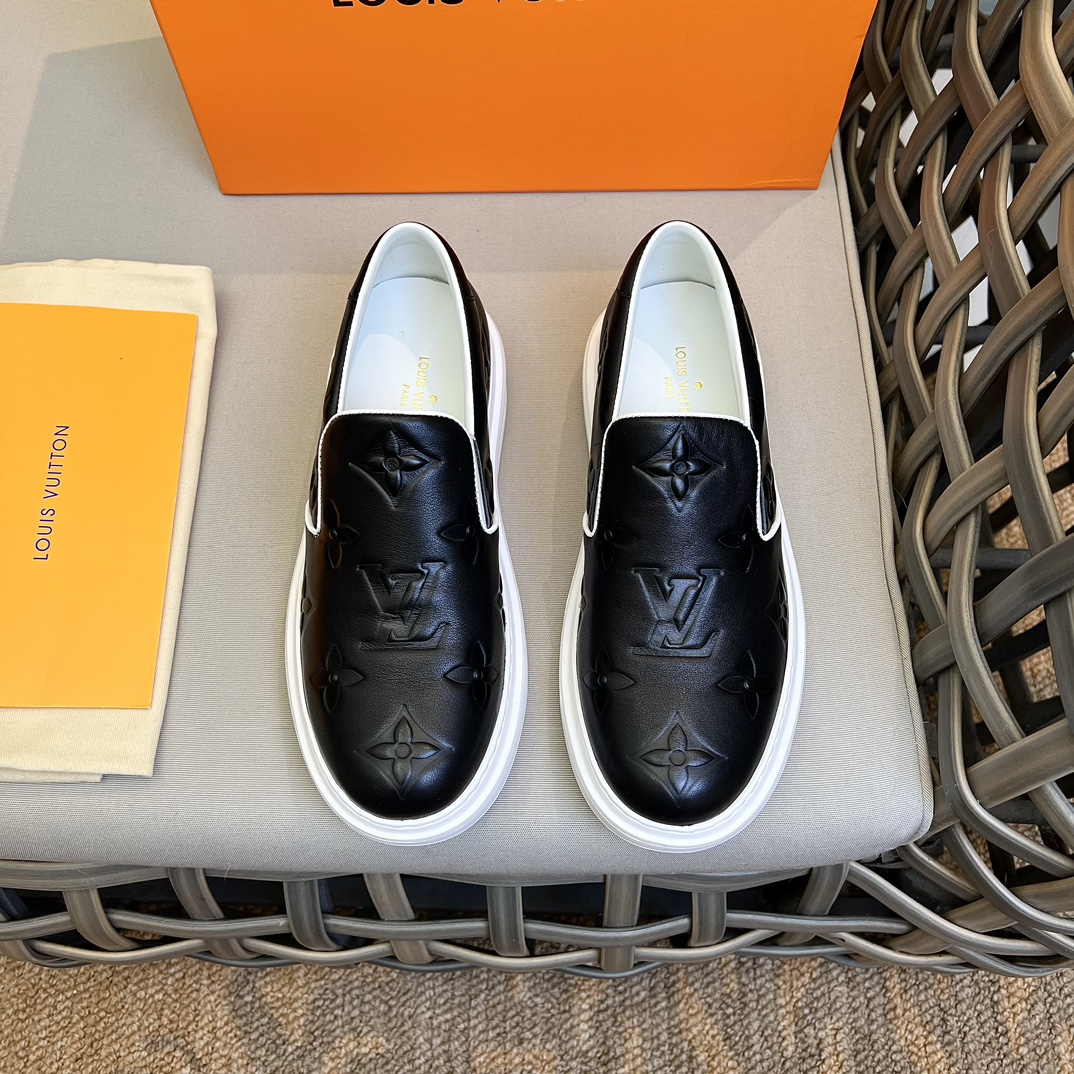 LUV BEVERLY HILLS SLIP ON BLACK