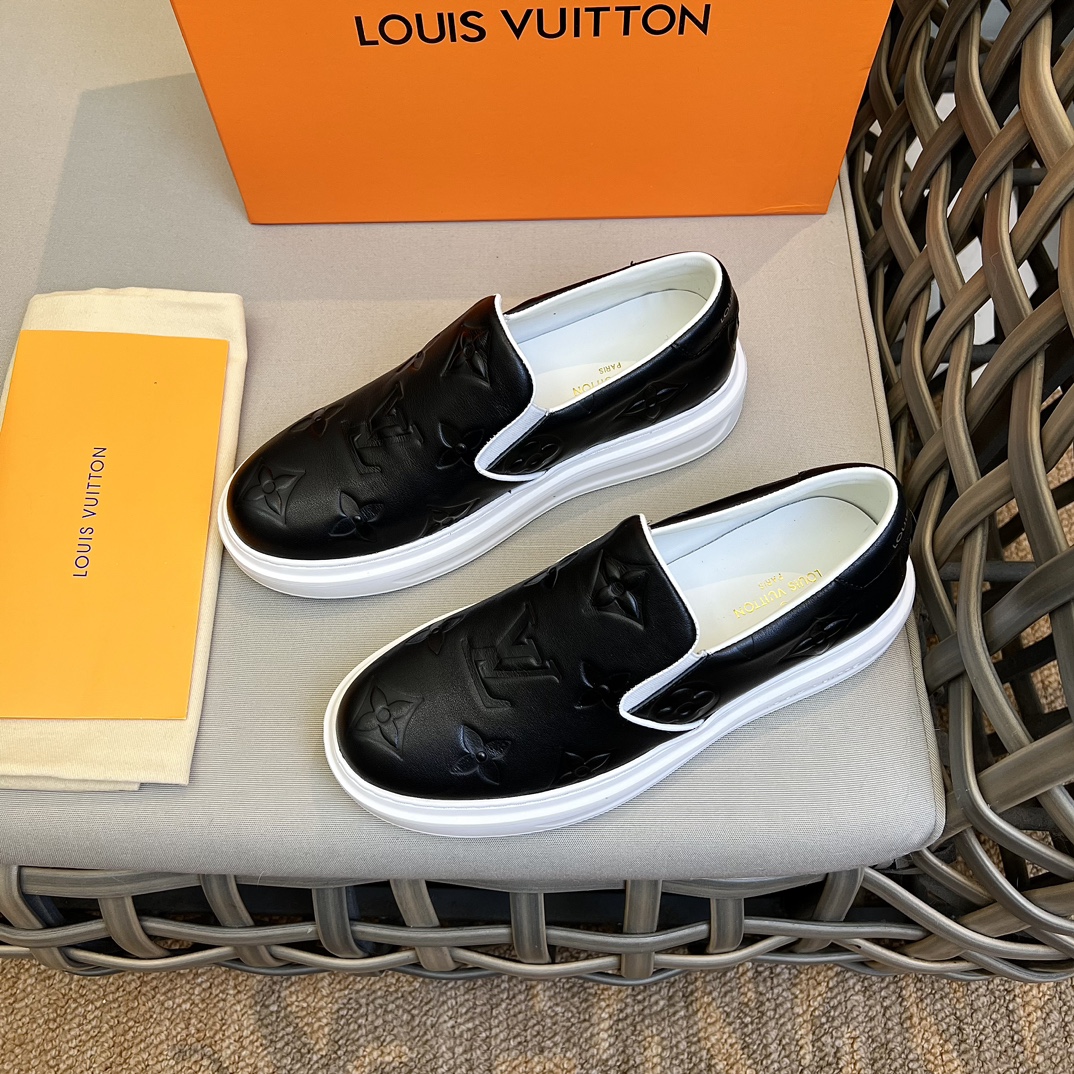 LUV BEVERLY HILLS SLIP ON BLACK