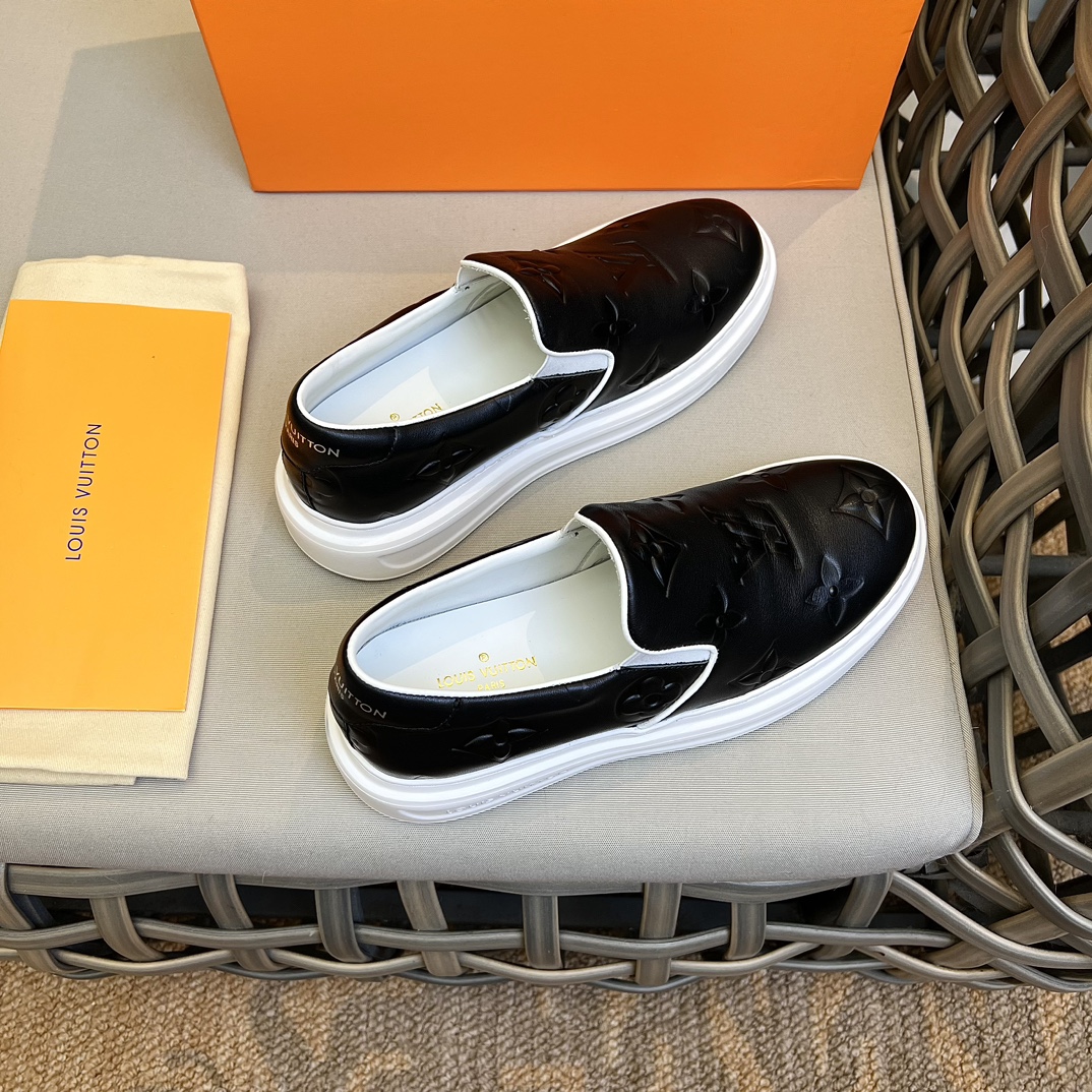 LUV BEVERLY HILLS SLIP ON BLACK