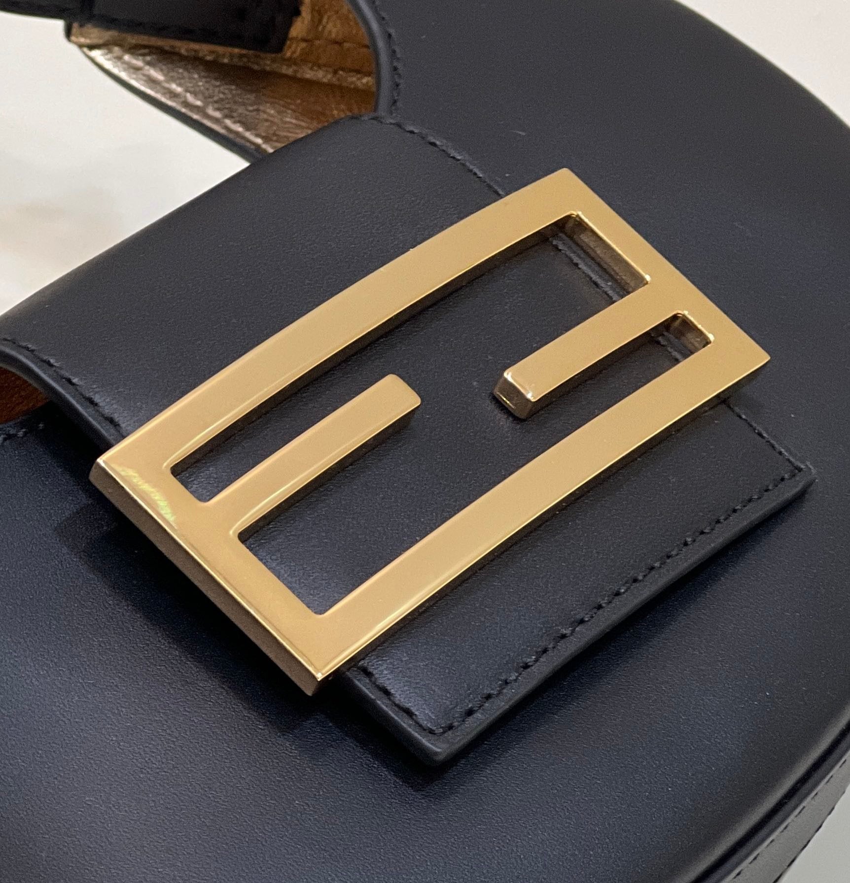 FI Cookie Black For Women, Women&#8217;s Handbags, Shoulder Bags 7.4in/19cm FF 8BS065AAIWF0KUR