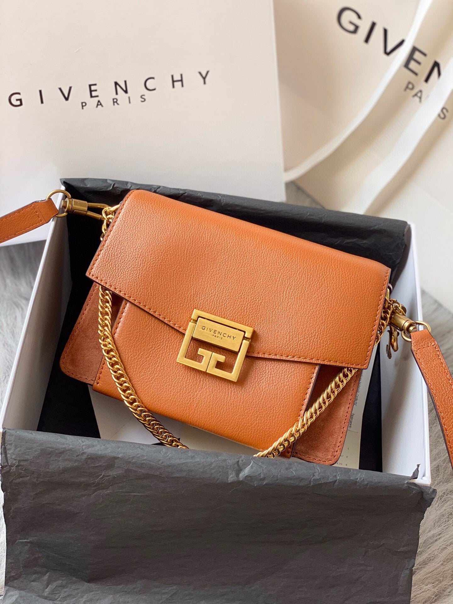 gv GV3 Bag Caramel Brown For Women, Handbags, Shoulder Bags 11.4in/29cm GVC