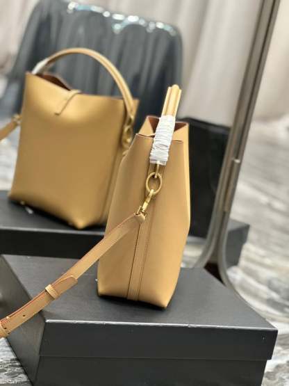 SAINT LAURENT LE 37 IN SHINY LEATHER YELLOW 26CM