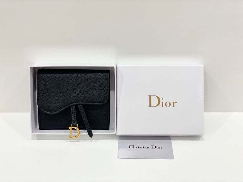dir SADDLE LOTUS WALLET BLACK GOATSKIN 11CM S5652CCEH M900