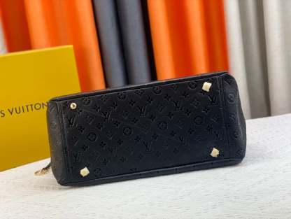 LUV ARTSY MM 47CM BLACK M41066