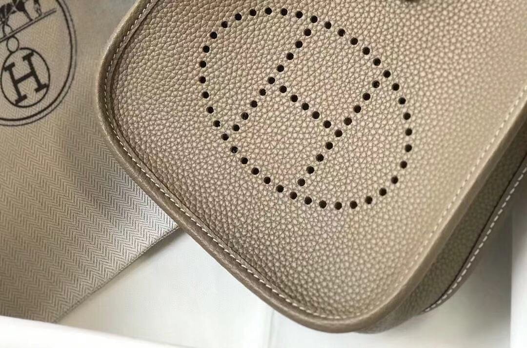 HM 18CM PM CLEMENCE EVELYNE ETOUPE