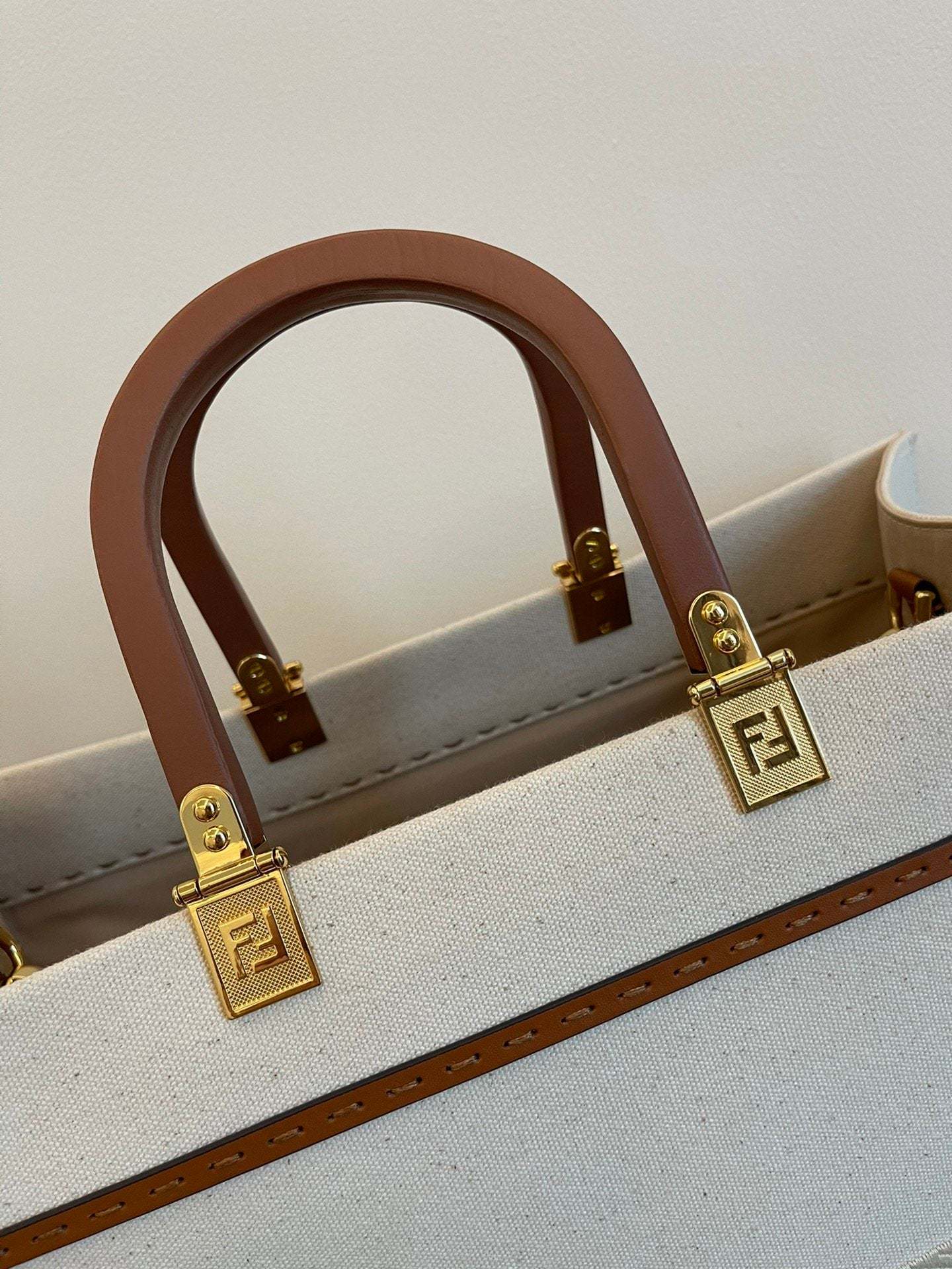 FI Sunshine Medium Tote Bag Light Grey Canvas For Women, Women’s Bags, Shoulder Bags 13.8in/35cm FF 8BH386