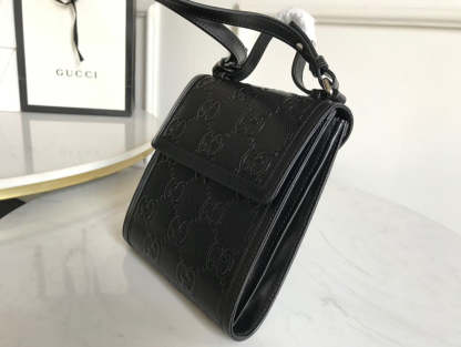 gg Embossed Messenger Bag Black gg Embossed For Men 8.1in/20.5cm gg 625782 1W3AN 1000465