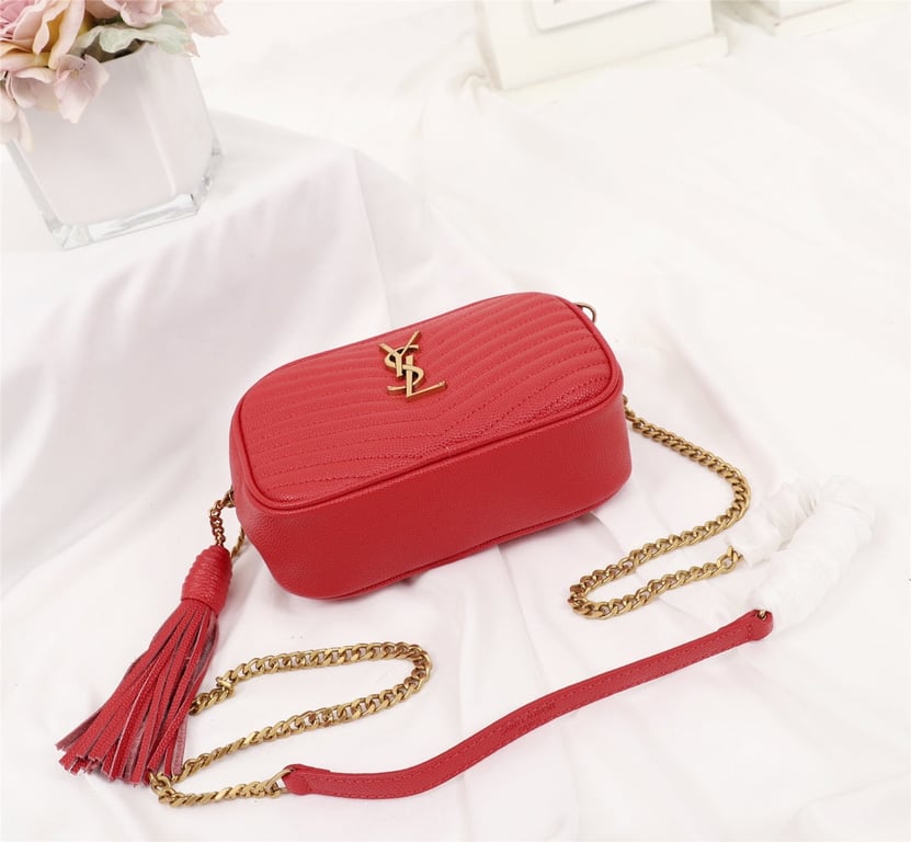 SAINT LAURENT LOU CAMERA BAG IN QUILTED LEATHER RED 18CM