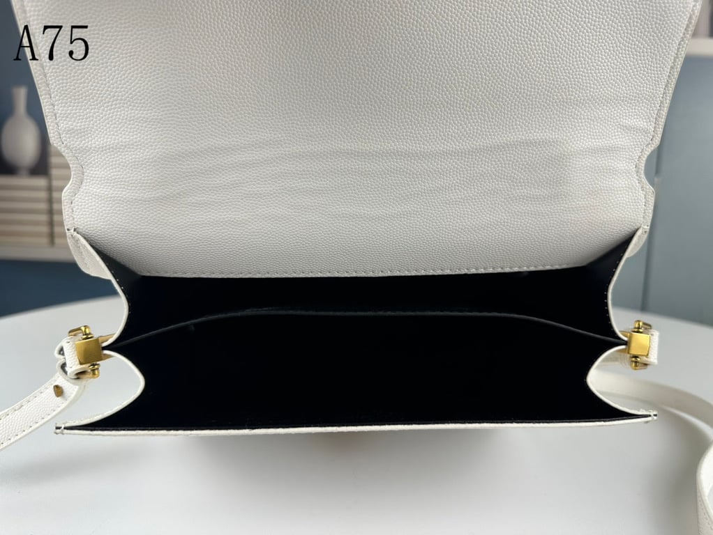 SAINT LAURENT CASSANDRA MEDIUM TOP HANDLE IN GRAIN DE POUDRE EMBOSSED WHITE LEATHER 24CM