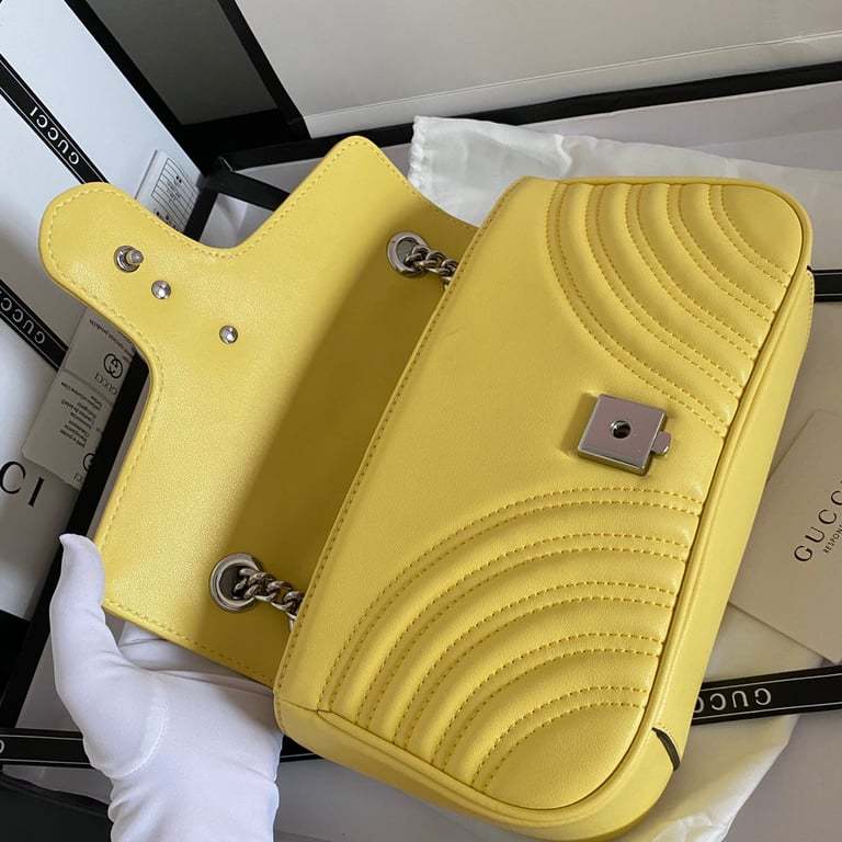 GG MARMONT MATELASSE SHOULDER BAG LIGHT YELLOW 26CM