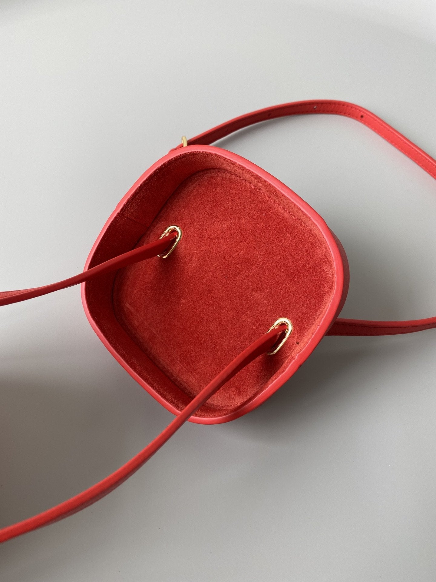 CE Small Box Cuir Triomphe Red For Women 4in/11cm 199263EFB.27BR