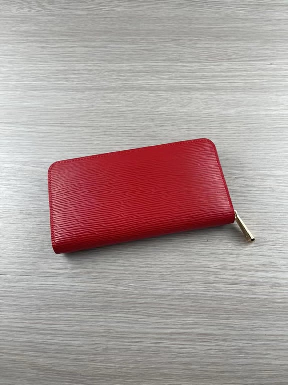 LOUIS VUITTON ZIPPY WALLET RED M60017