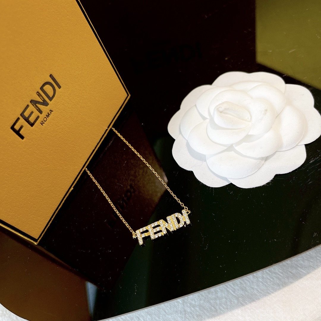 FD GOLD NECKLACE