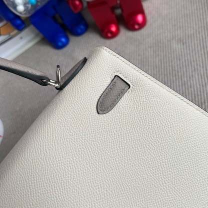 HM KELLY EPSOM CK10 CREAMY WHITE SILVER HARDWARE 25CM