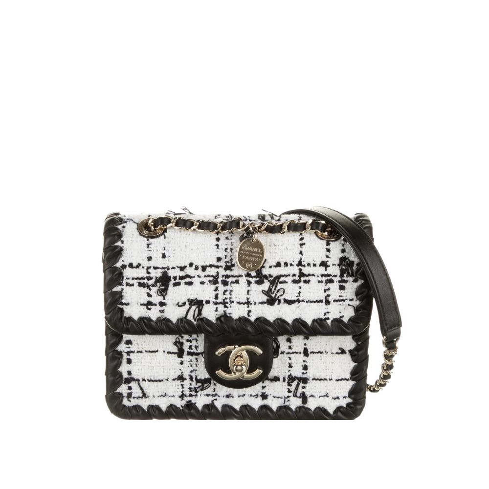 CC MINI FLAP BAG WHITE 20CM