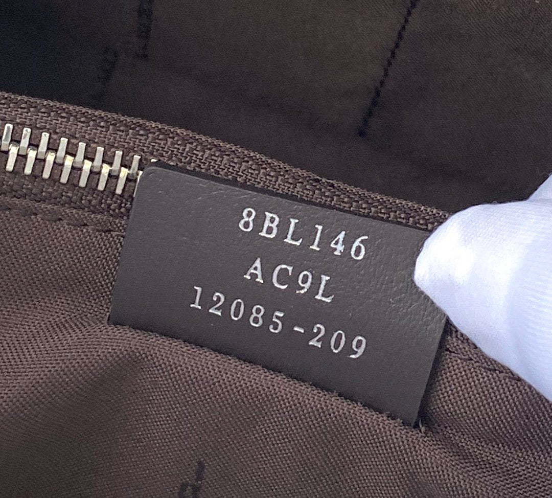 By The Way Medium White For Women, Women’s Handbags, Shoulder And Crossbody Bags 10.6in/27cm FF 8BL146