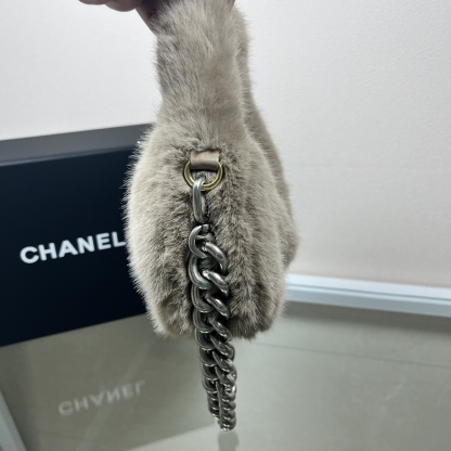 CC FUR HOBO BAG GREY 21CM