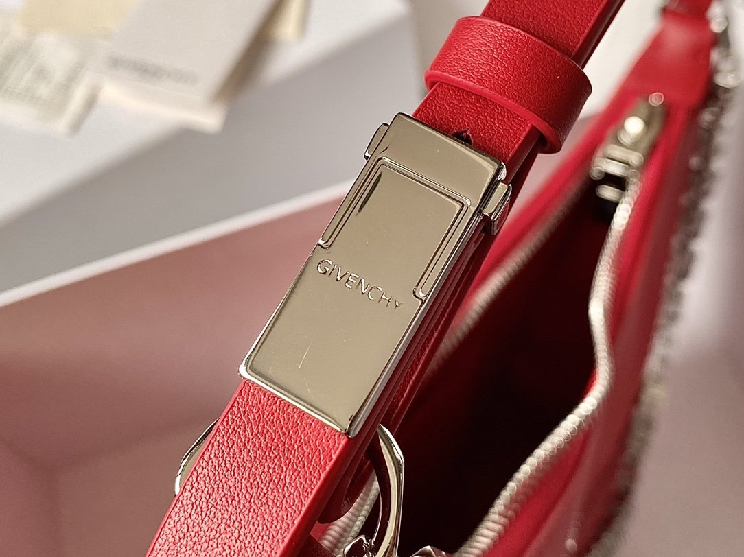 gv Medium Moon Cut Out Bag Red For Women, Handbags, Shoulder Bags 11.8in/30cm GVC
