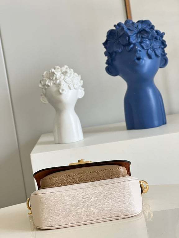 LUV LOCKME TENDER 19CM QUARTZ WHITE BAG