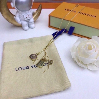 LV GOLD NECKLACE