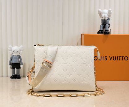 LV COUSSIN PM CREAM 26CM M57793