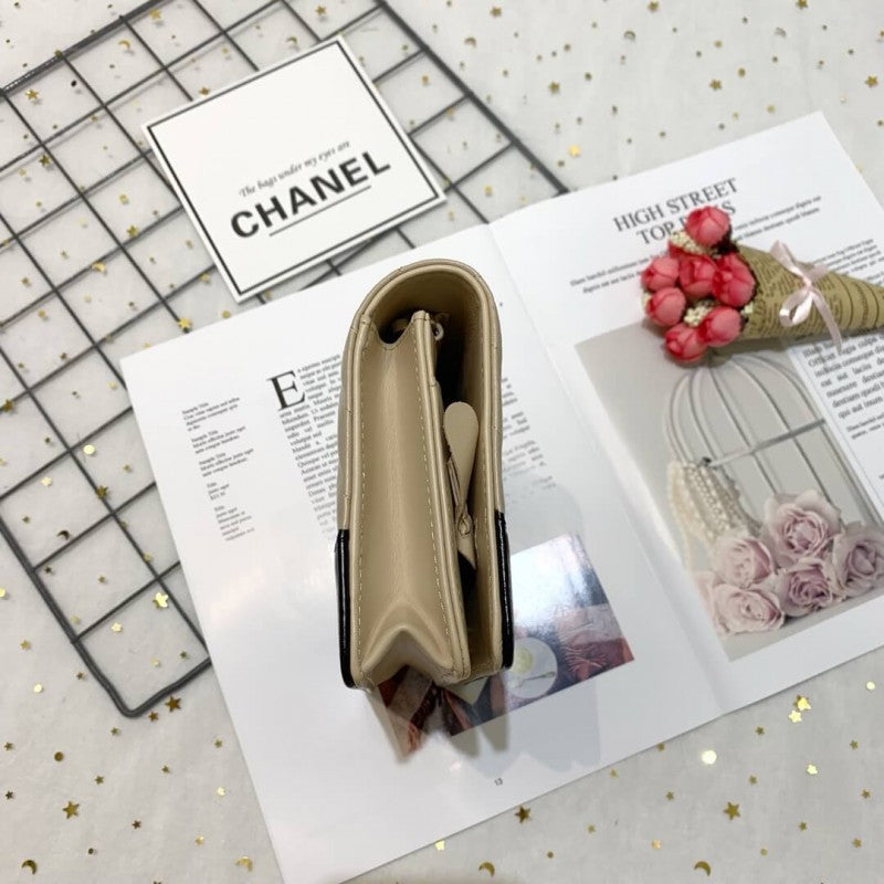 Chevron Crinkled Calfskin Gabrielle Wallet on Chain WOC Bag A86025