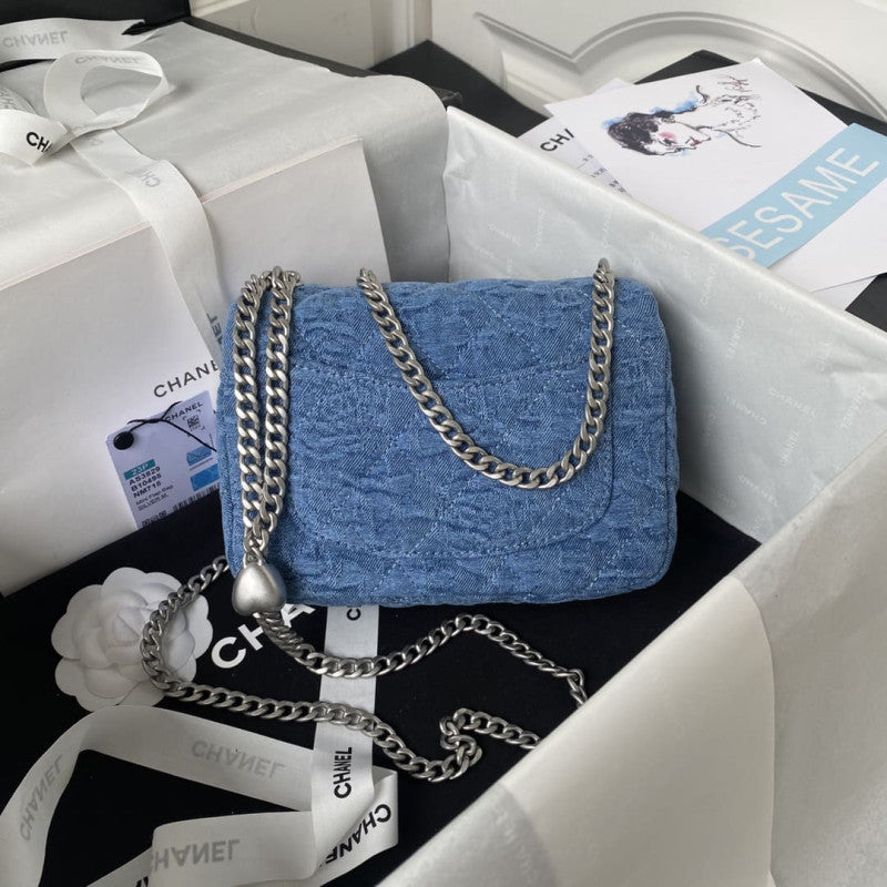 Heart Crush Chain Flap Bag in Denim Blue AS3829