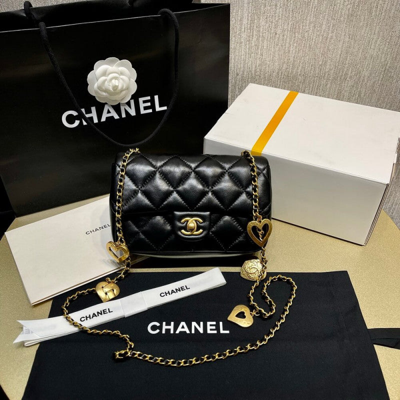 Mini Flap Bag 20cm Heart Chain AS3457