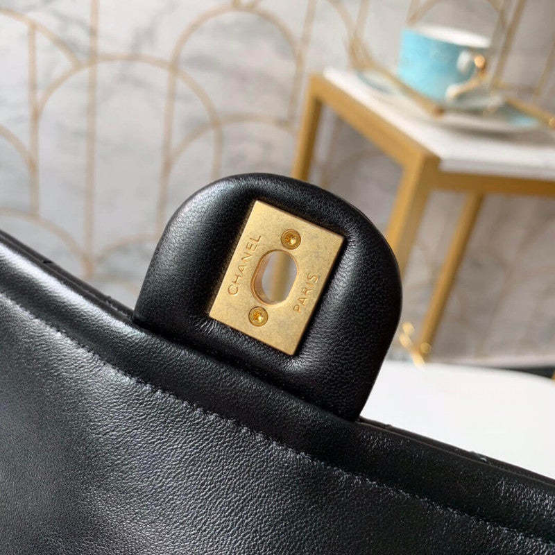 Mini Flap Chain Bag AS0936