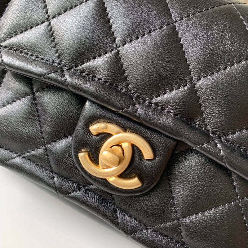 Mini Flap Chain Bag AS0936