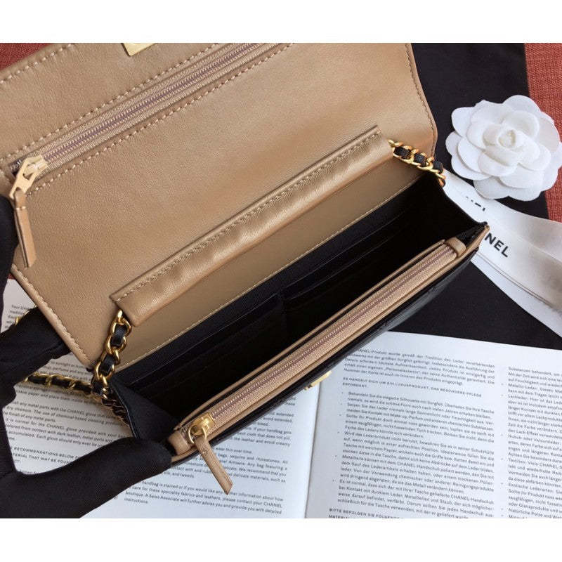 Small Flap Bag A57275 Black/Gold