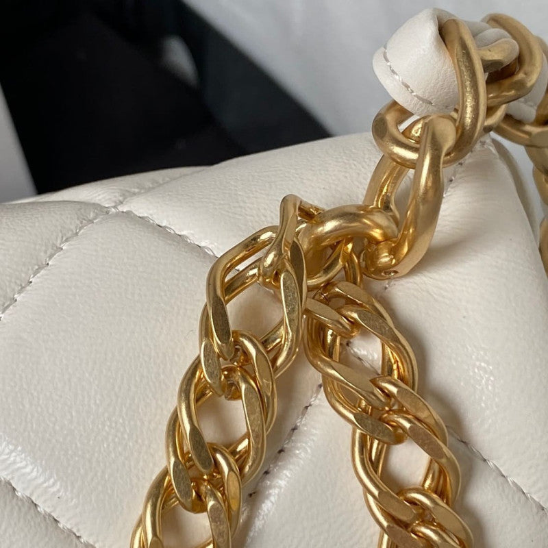 Small Flap Bag in Lambskin AS4012