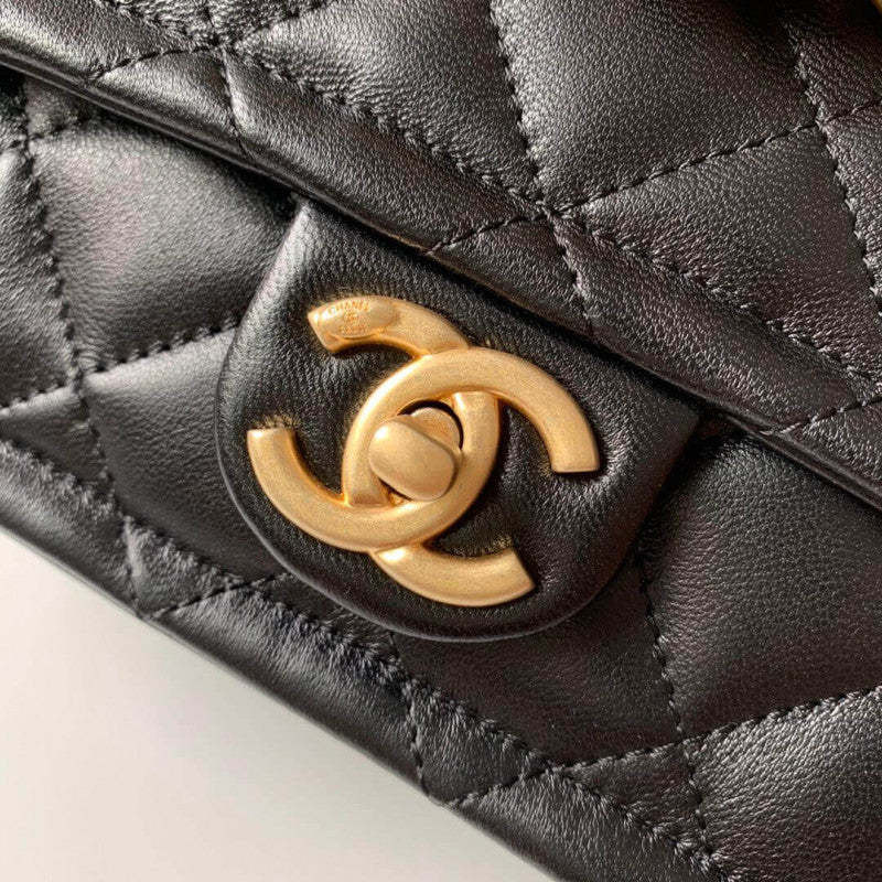 Small Flap Chain Bag AS0937