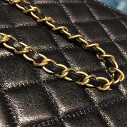 Small Pearl Chain Flap Bag AS0584