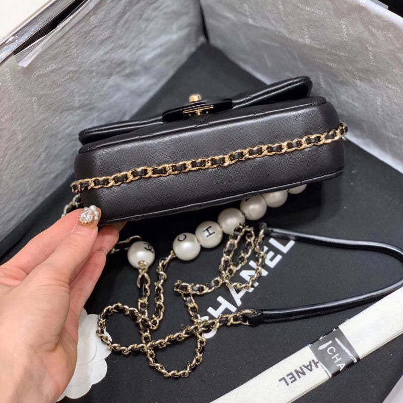 Small Pearl Logo Strap Flap Bag AS1436 Black