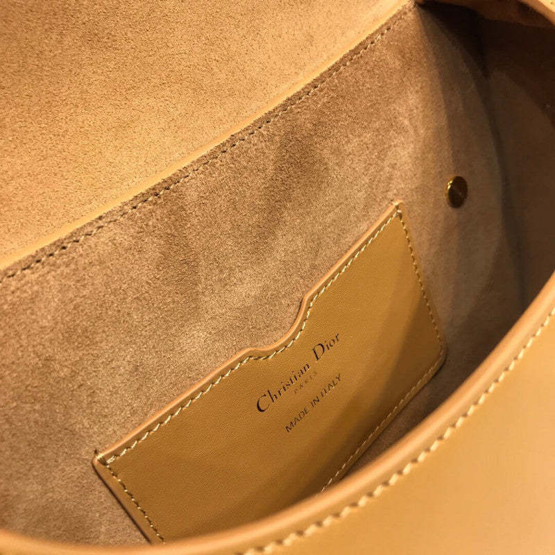 Medium Bobby Bag In Box Calfskin M9319