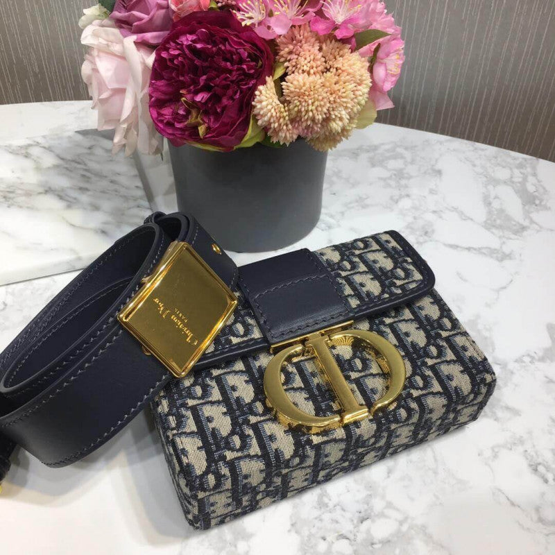 Oblique 30 Montaigne Box Bag M9204