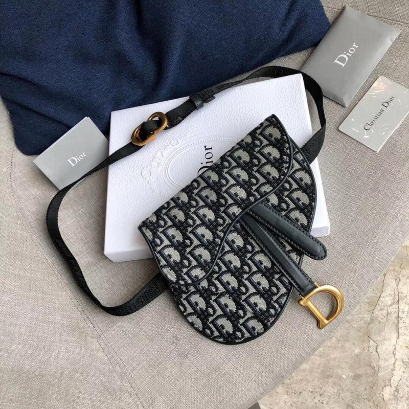 Oblique Saddle Belt Bag S5632