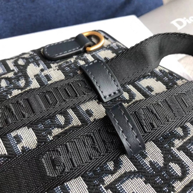 Oblique Saddle Belt Bag S5632