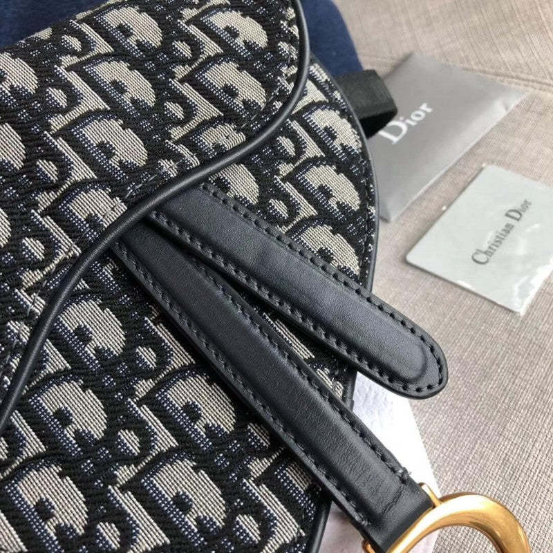 Oblique Saddle Belt Bag S5632