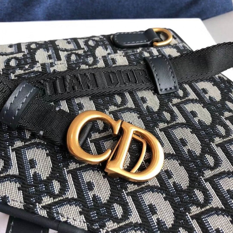 Oblique Saddle Belt Bag S5632