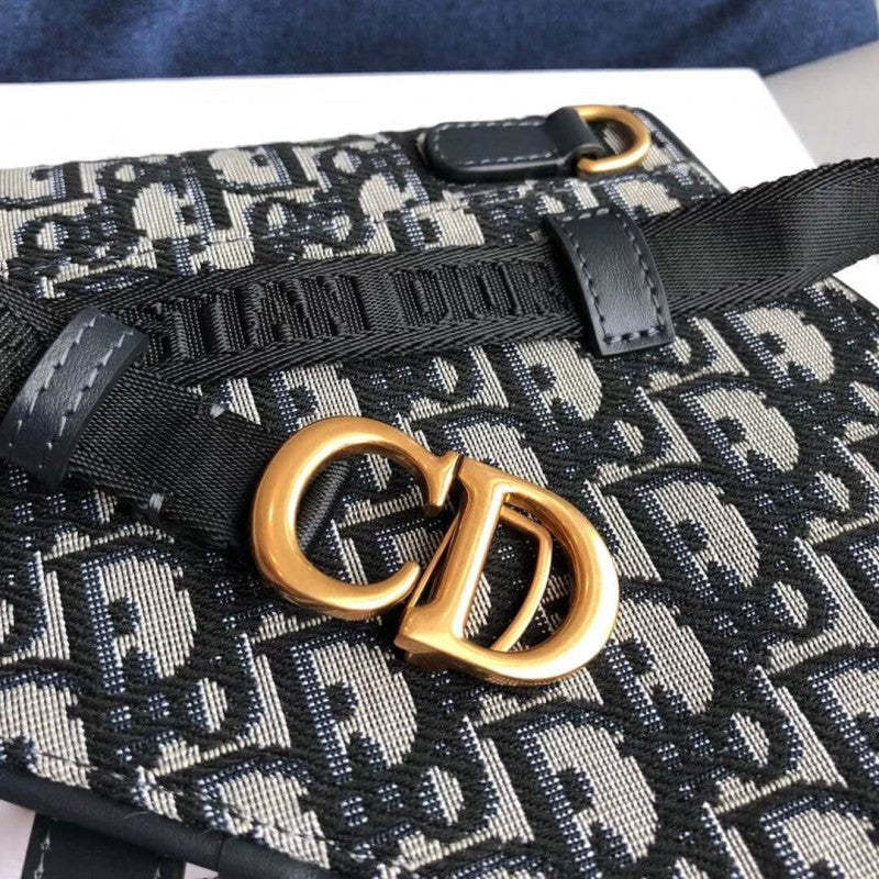 Oblique Saddle Belt Bag S5632