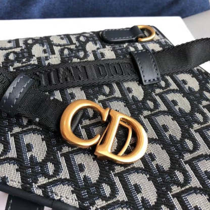 Oblique Saddle Belt Bag S5632